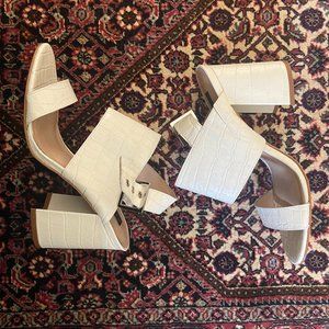 White Crocco STEVE MADDEN Heels